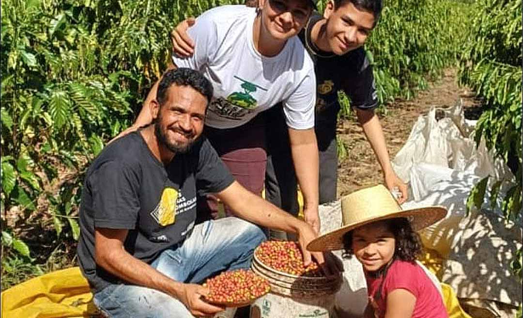 Cafeicultores são selecionados para abastecer o Programa Nacional de Alimentação Escolar no Acre