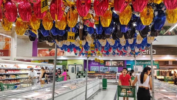 Supermercados de Rio Branco antecipam venda de ovos de Páscoa antes mesmo do Carnaval; preços variam, em média, de R$ 58,99 a R$ 126,99