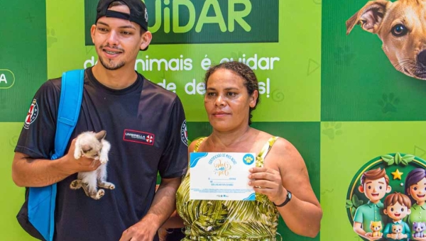 Feira de Adoção no Via Verde Shopping vacina 189 animais e garante adoção responsável