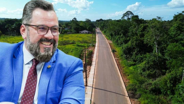 Alan Rick comemora nova etapa de asfaltamento da estrada que liga Ipê ao Universitário