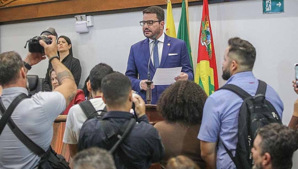 Em sua última mensagem governamental, Gladson Camelí agradece a Deus e ao parlamento e faz um balanço de seu governo