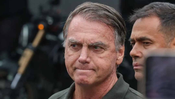 STM dá dez dias para Bolsonaro entregar defesa contra perda de patente
