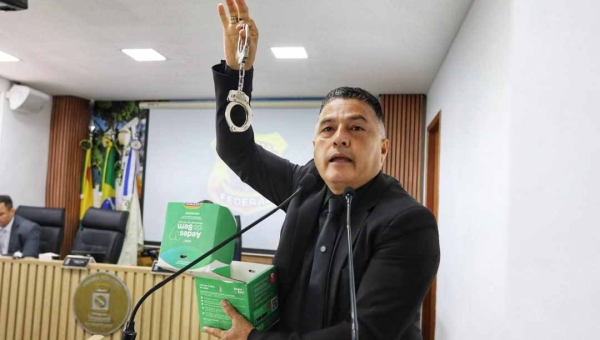 “Relatório é claro e mostra participação direta da gestão”, diz Eber Machado sobre compra dos kits ‘Aedes do Bem’, investigada pela CGU