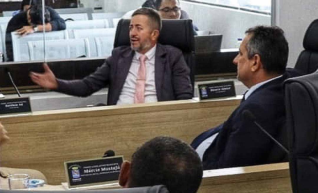 Entre consultas e boatos, líder do prefeito diz “não saber de nada” e crise da RBTrans ganha novo capítulo na Câmara de Rio Branco