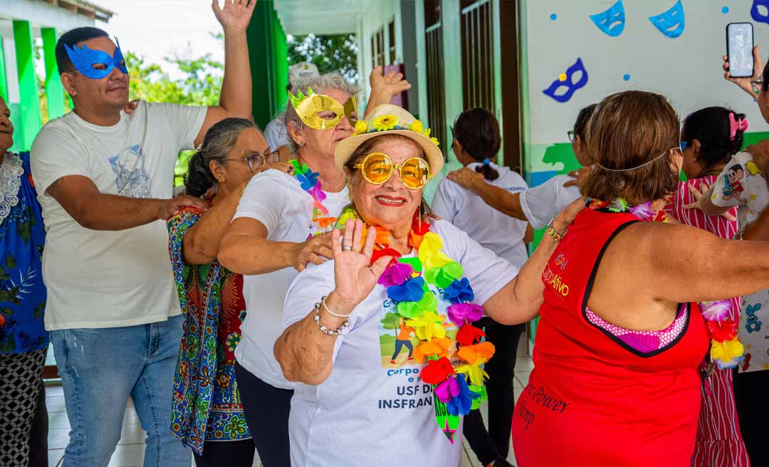 Carnaval com Saúde: Prefeitura promove aulão da Academia da Saúde para a terceira idade no Barro Vermelho