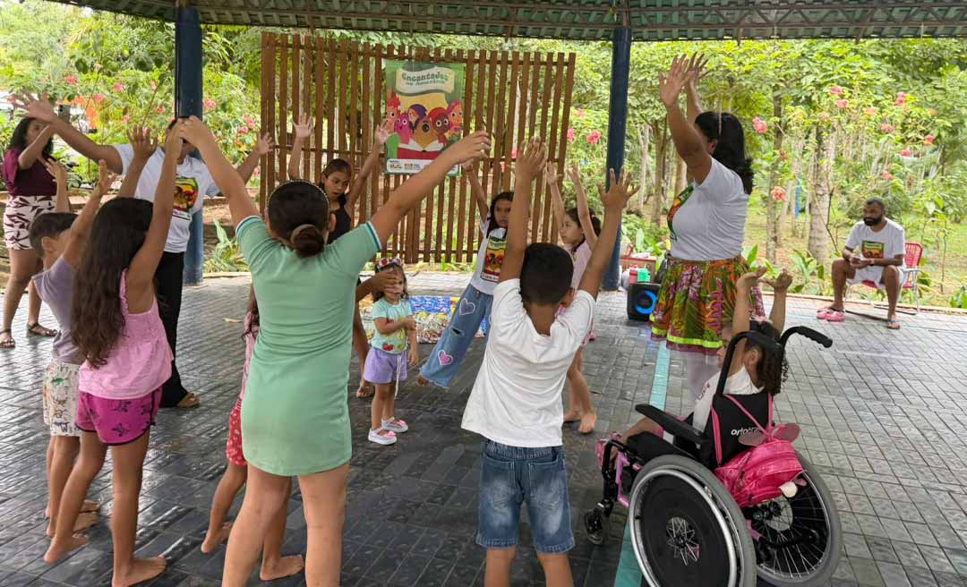 “Encantados na Amazônia” encerra circulação após alcançar cerca de 700 crianças com apresentações gratuitas