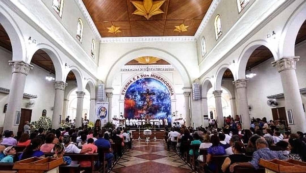 Após o Carnaval, fiéis iniciam a Quaresma com celebrações, jejum e ações solidárias em Rio Branco
