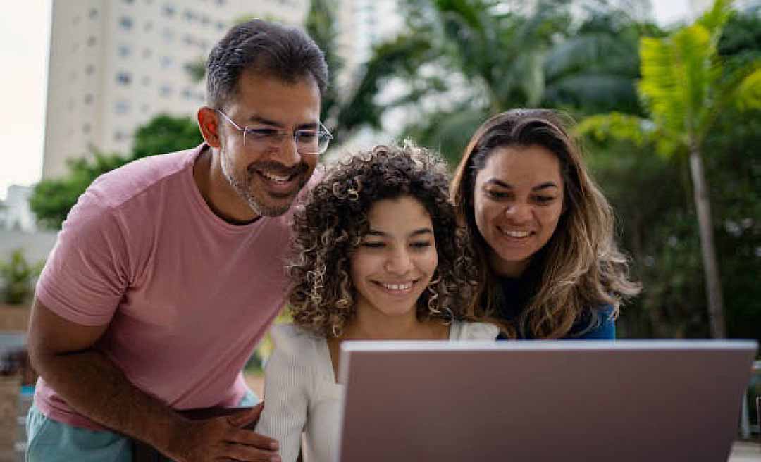 O fim do tédio chegou com o acesso liberado para series engraçadas diretamente no seu celular