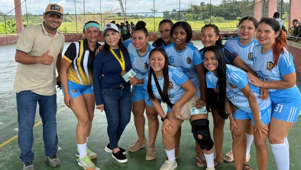 Com apoio de Antonia Sales grande campeonato de futsal é realizado no município de Tarauacá
