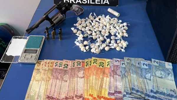 Suspeito de tortura é preso pela Polícia Civil em flagrante por tráfico e porte ilegal de arma em Brasiléia