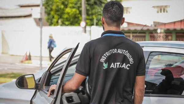 CNH mais rápida e até 70% mais barata impulsiona procura no Acre; mais de 16 mil já pediram 1ª habilitação pelo app