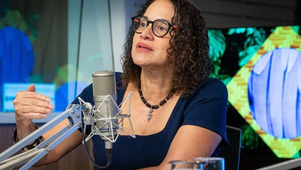 No Acre, ministra Luciana Santos anuncia recursos para empreendedores e para “laboratórios mão na massa” em escolas do estado