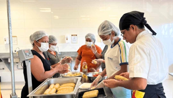 Acre está entre os três estados com maior número de alunos na educação profissional e tecnológica