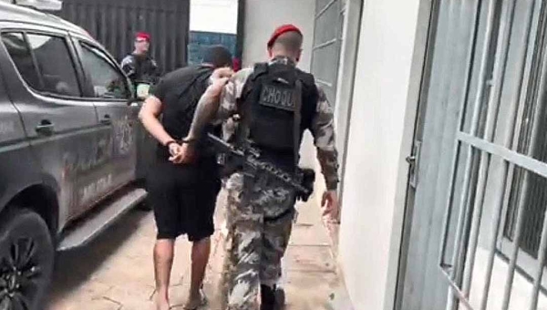 BOPE frustra entrega de drogas por veículo e prende suspeito no bairro Tancredo Neves, em Rio Branco