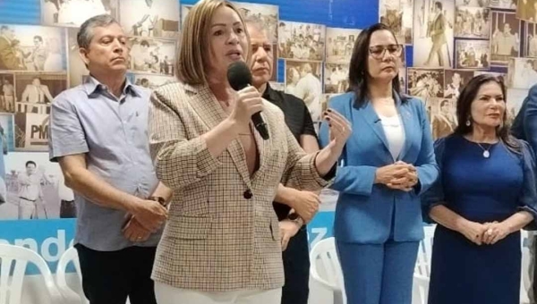 “Eu acredito firmemente que essa aliança será escolhida pela população”, diz Socorro Neri ao cantar trecho de ‘Anunciação’ em ato com Mailza Assis