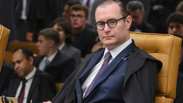 Ministro Cristiano Zanin nega pedido para determinar criação da CPI do Banco Master