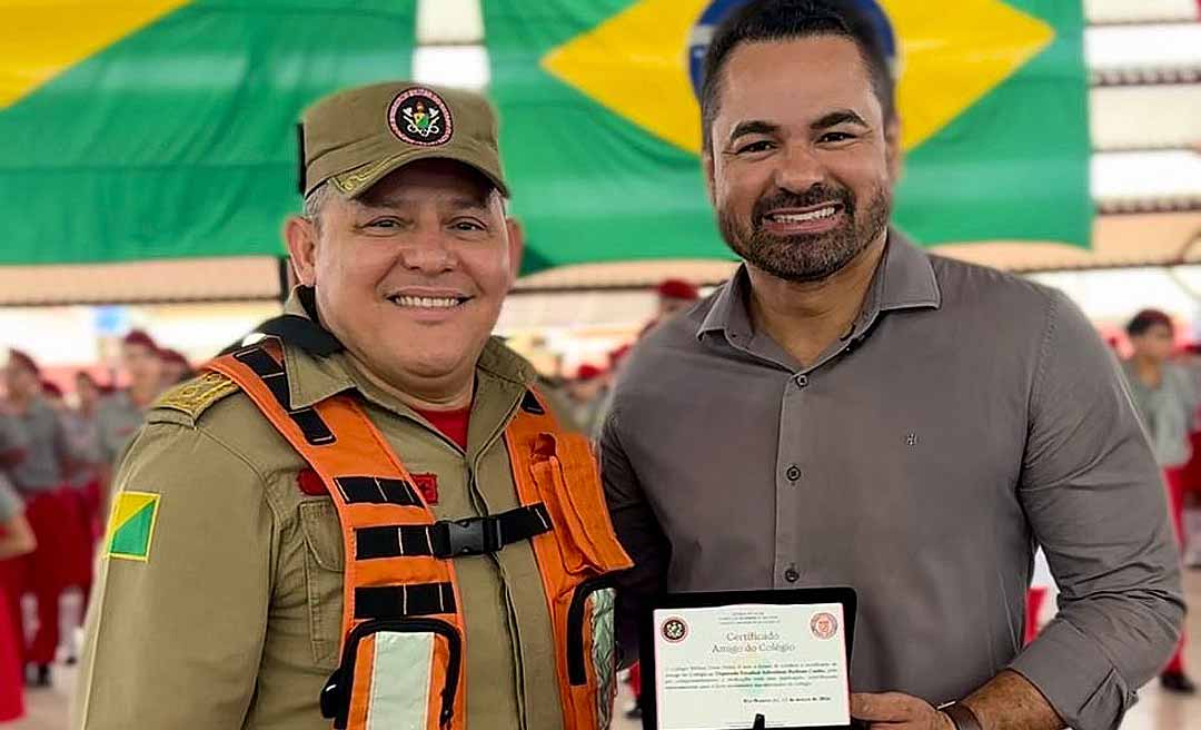 Arlenilson Cunha é homenageado pelo Colégio Militar Dom Pedro II e reafirma parceria com a instituição