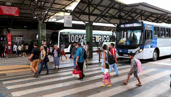 Ricco Transportes anuncia paralisação de 31 linhas de ônibus a partir deste sábado; empresa alega desequilíbrio financeiro
