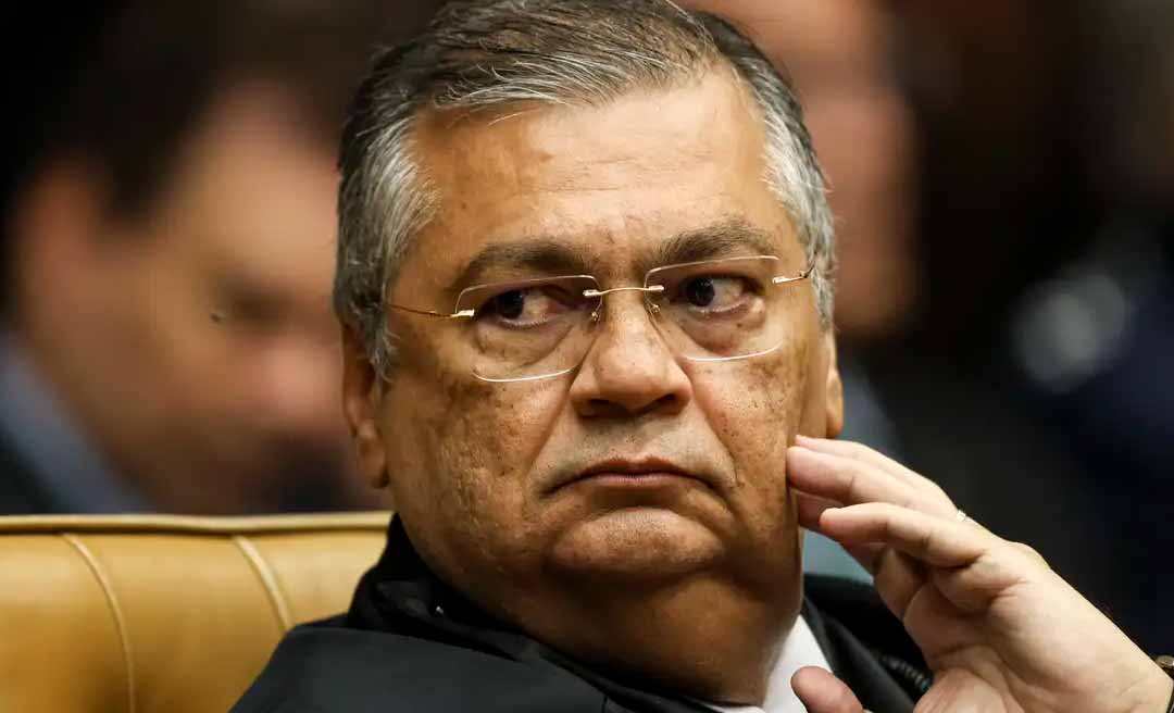 Ministro Flávio Dino acaba com a aposentadoria compulsória como punição a juízes