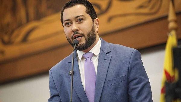 “Isso de fato é muito nobre”, diz Emerson Jarude sobre desembarque de Eduardo da base governista