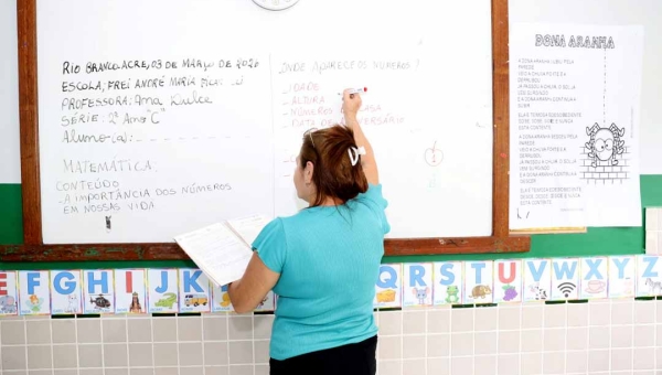 Estado divulga nomeação de aprovados da Educação em edição do Diário Oficial desta quarta-feira