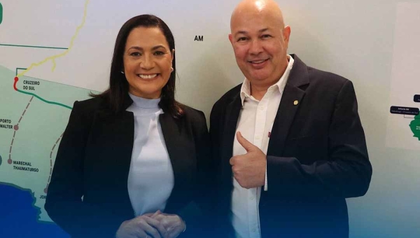 Zé Adriano comemora troca de idade e primeiro ano de mandato na Câmara Federal