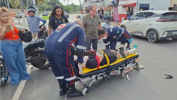 Acidente entre motos deixa jovem com fratura grave na Avenida Ceará, em Rio Branco