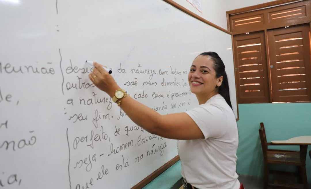 Governo convoca professores aprovados em processo seletivo para assinatura de contrato