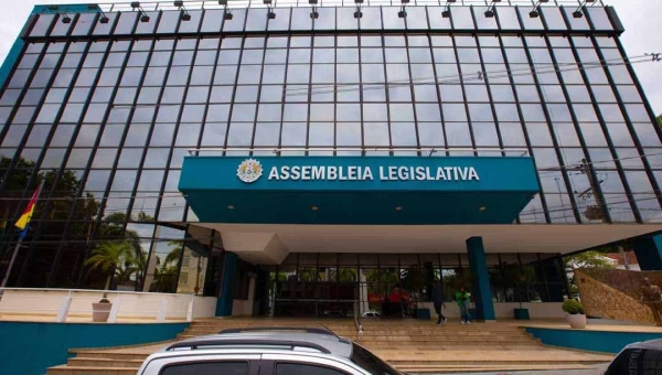 Governo não responde sobre contraproposta de sindicatos e deve encaminhar para a Aleac proposta original