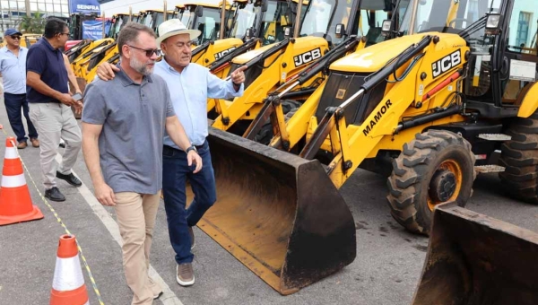 Bocalom apresenta balanço de maquinário e destaca legado de investimentos na Capital: “Rio Branco hoje tem estrutura para cuidar melhor das ruas”