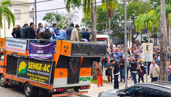 Sem consenso entre sindicatos, a falta de acordo com o governo pode travar pacote de benefícios e prejudicar todos os servidores