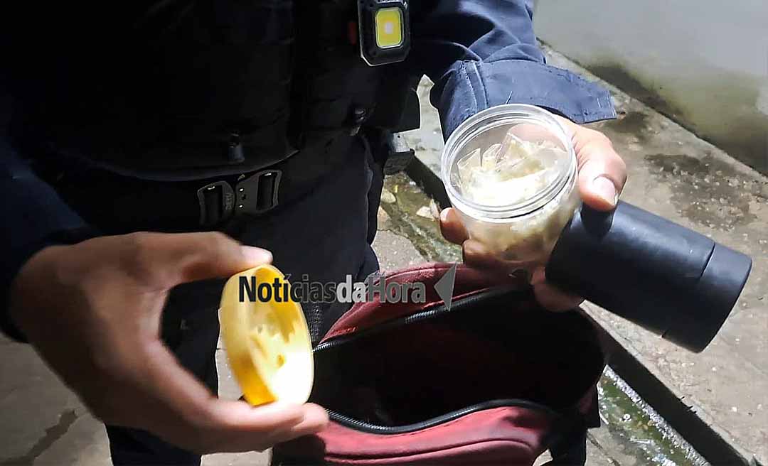 Homem é preso flagrante com drogas durante patrulhamento em área dominada pelo tráfico em Rio Branco