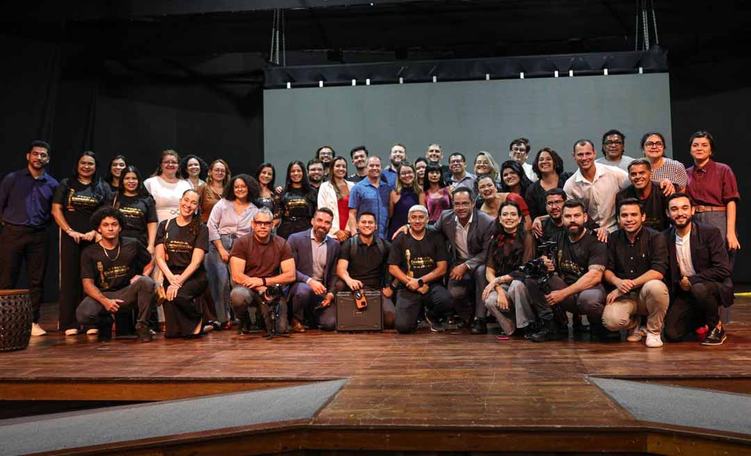 Governo do Acre lança 4º Prêmio de Comunicação e homenageia jornalista Moisés Alencastro
