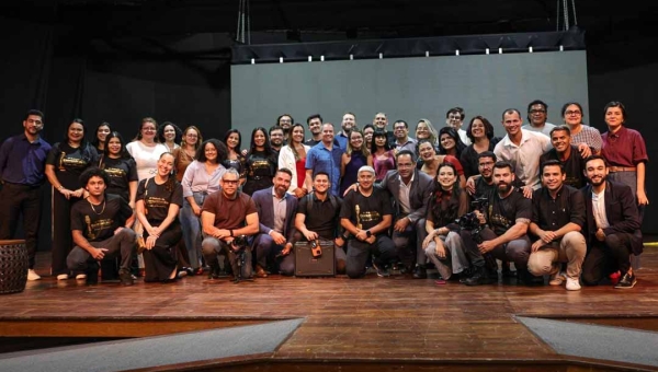 Governo do Acre lança 4º Prêmio de Comunicação e homenageia jornalista Moisés Alencastro