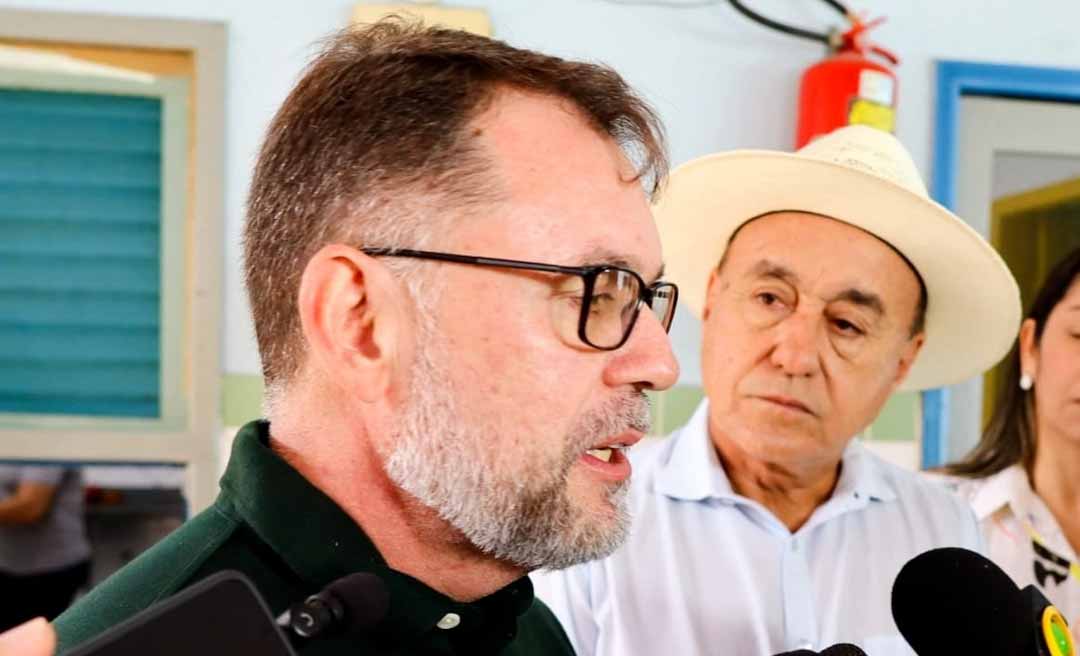 “Com humildade e pé no chão, vamos trabalhar para servir bem a população”, diz Alysson Bestene ao assumir Prefeitura