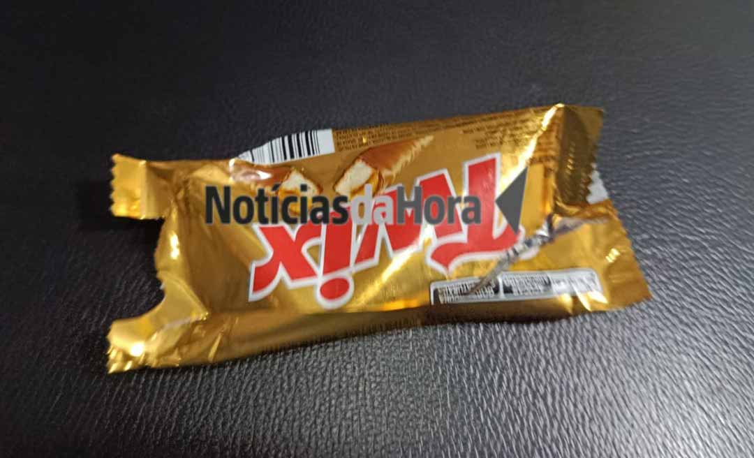 Criança de 6 anos é conduzida à delegacia após consumir chocolate e caso provoca indignação em Rio Branco