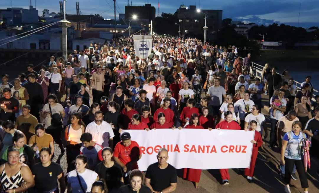 Mais de 10 mil fiéis participam da tradicional Procissão do Cristo Morto em Rio Branco
