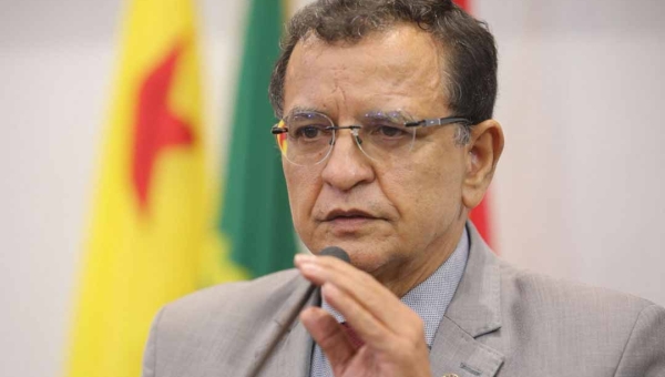 Após 26 anos, deputado Luiz Gonzaga deixa partido PSDB e oficializa filiação ao MDB