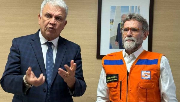 Petecão cobra ajuda rápida da Defesa Civil para famílias das enchentes no Acre