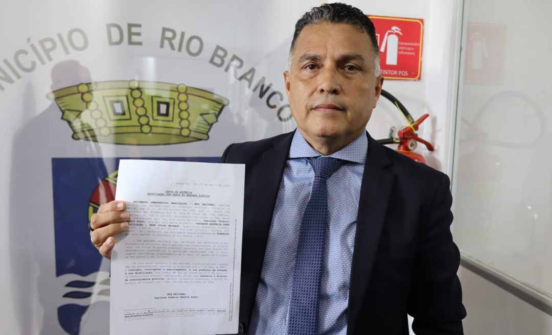 Eber Machado diz que sua equipe jurídica está preparada para enfrentar Vagner Sales, que quer tomar seu mandato