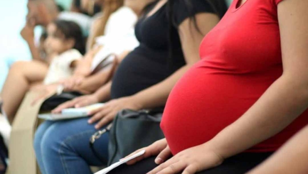 “Projeto do coração”, diz governadora Mailza ao celebrar sanção de lei que regulamenta profissão de doula no país