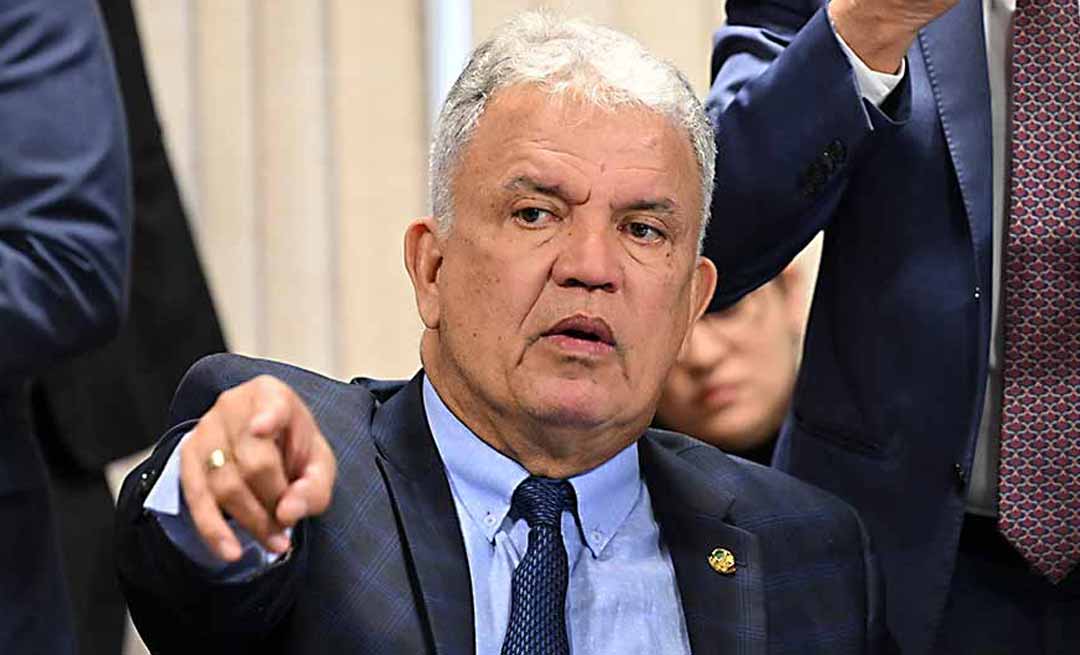 Perto de acordo com Alan, Petecão cita Mailza e lembra “piada” de marido da governadora