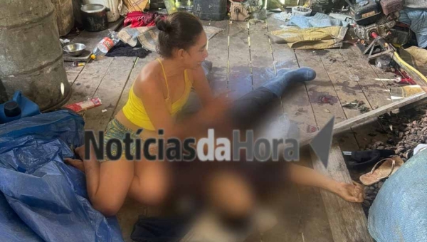 Mulher é presa após matar companheiro a facadas em Acrelândia; acusada alegou legítima defesa