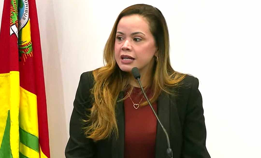 Michelle solta o verbo contra Jonathan Santiago: ‘existe uma cara feia desejando tomar as rédeas do Palácio’