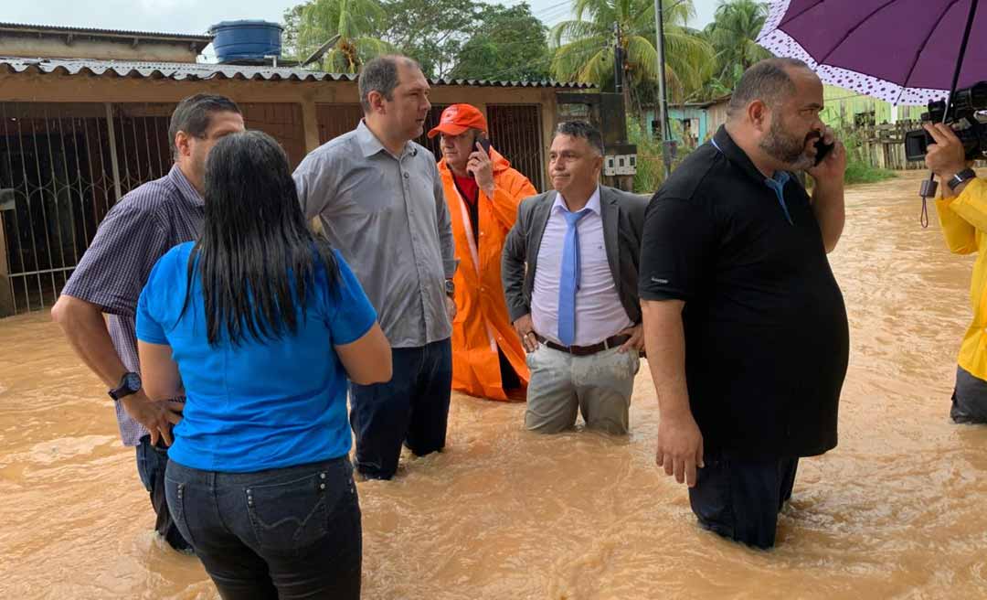 À frente da Prefeitura, vereador Joabe Lira, vai às ruas e acompanha de perto a realidade da população