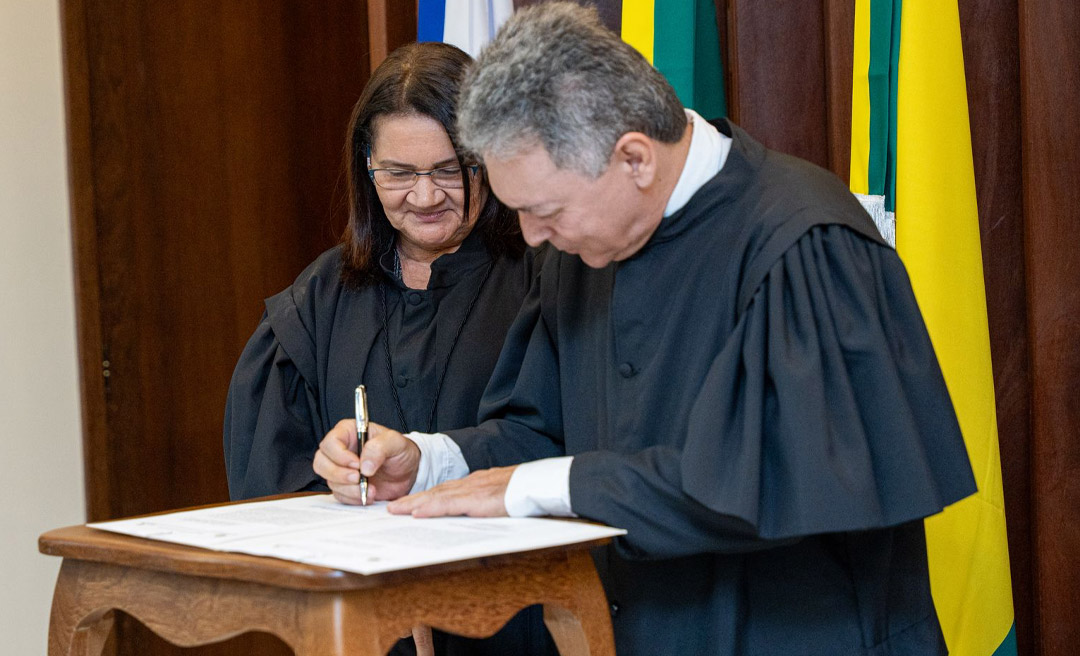 Mario Sérgio Neri toma posse como conselheiro do TCE-AC