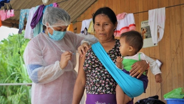Campanha levará doses de 19 vacinas imunobiológicas a comunidades indígenas no Acre