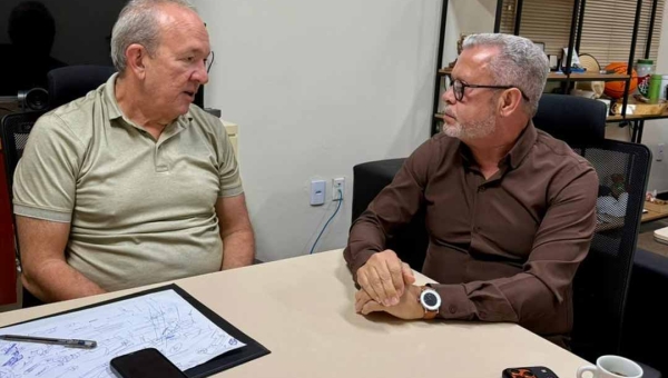 Secretário de Governo recebe deputado Afonso Fernandes para tratar sobre pautas sociais e políticas públicas
