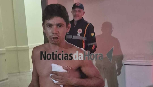 Jovem é esfaqueado no peito após discussão durante bebedeira em Porto Acre