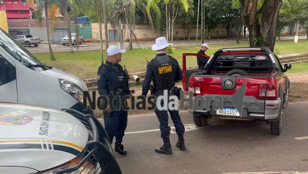 Motorista passa mal ao volante, perde controle e bate em árvore no Parque da Maternidade